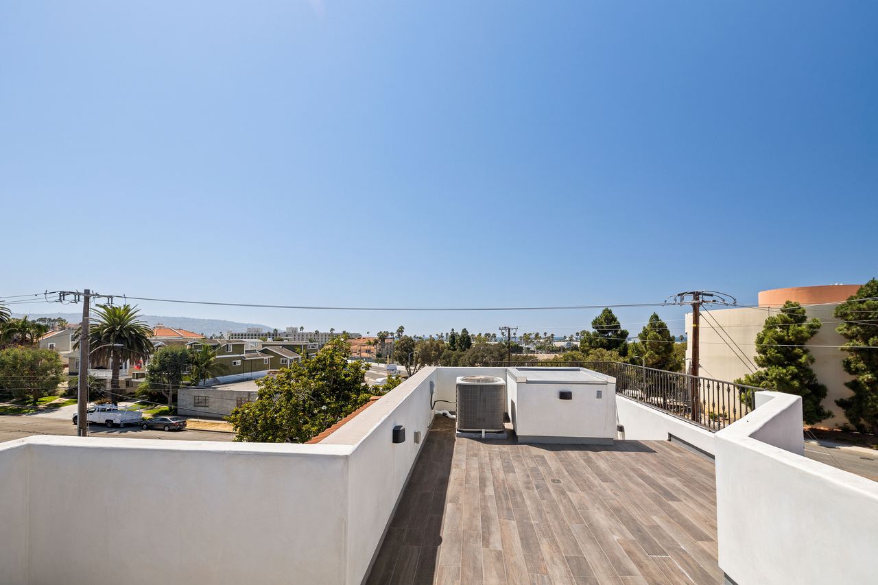 Decks & Outdoor